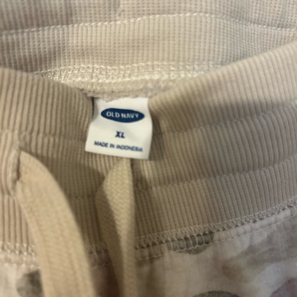 Old Navy Camouflage Joggers - Pink and Tan - Picture 3 of 3